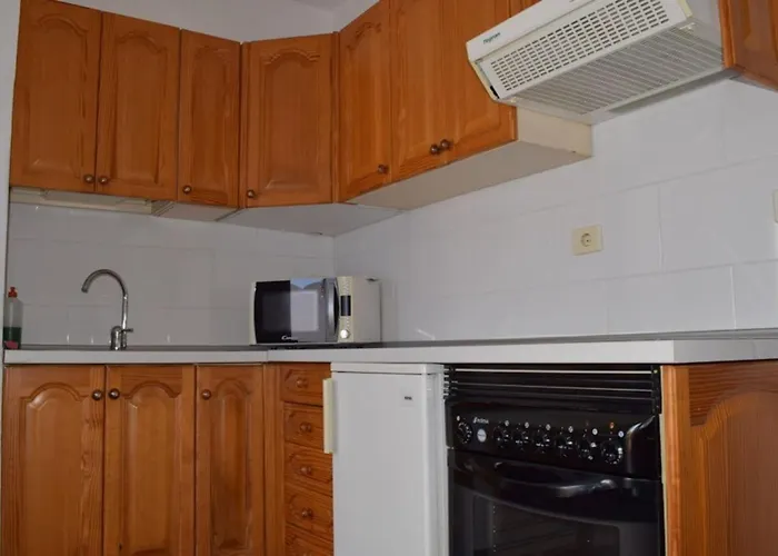 Apartment Reni Tias